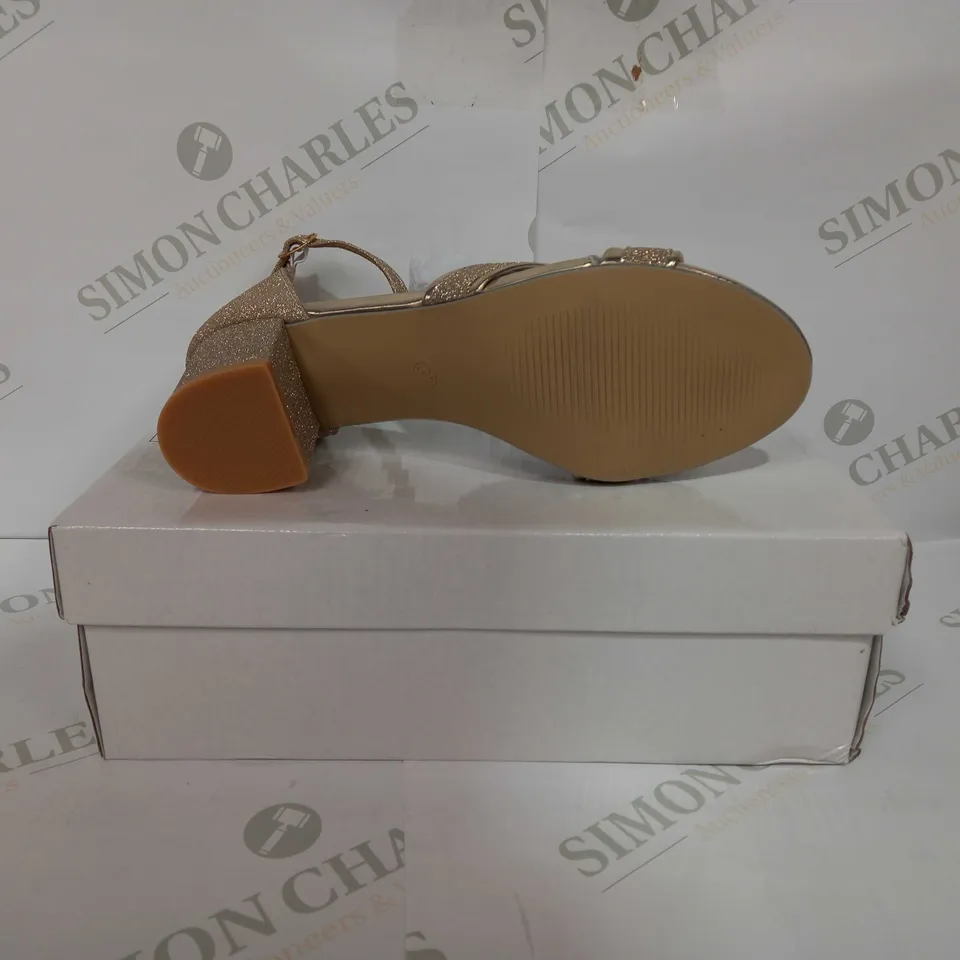 SHEIN METALLIC PATTERN GLITTER CHUNKY HEELED ANKLE STRAP SANDALS - EU 37