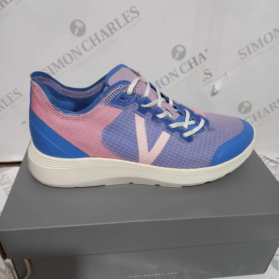 VIONIC SIZE 6.5 SPORT SHOES BOXED PINK/BLUE 
