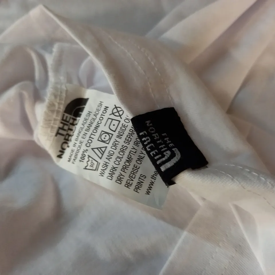NORTH FACE WHITE T-SHIRT - L/G