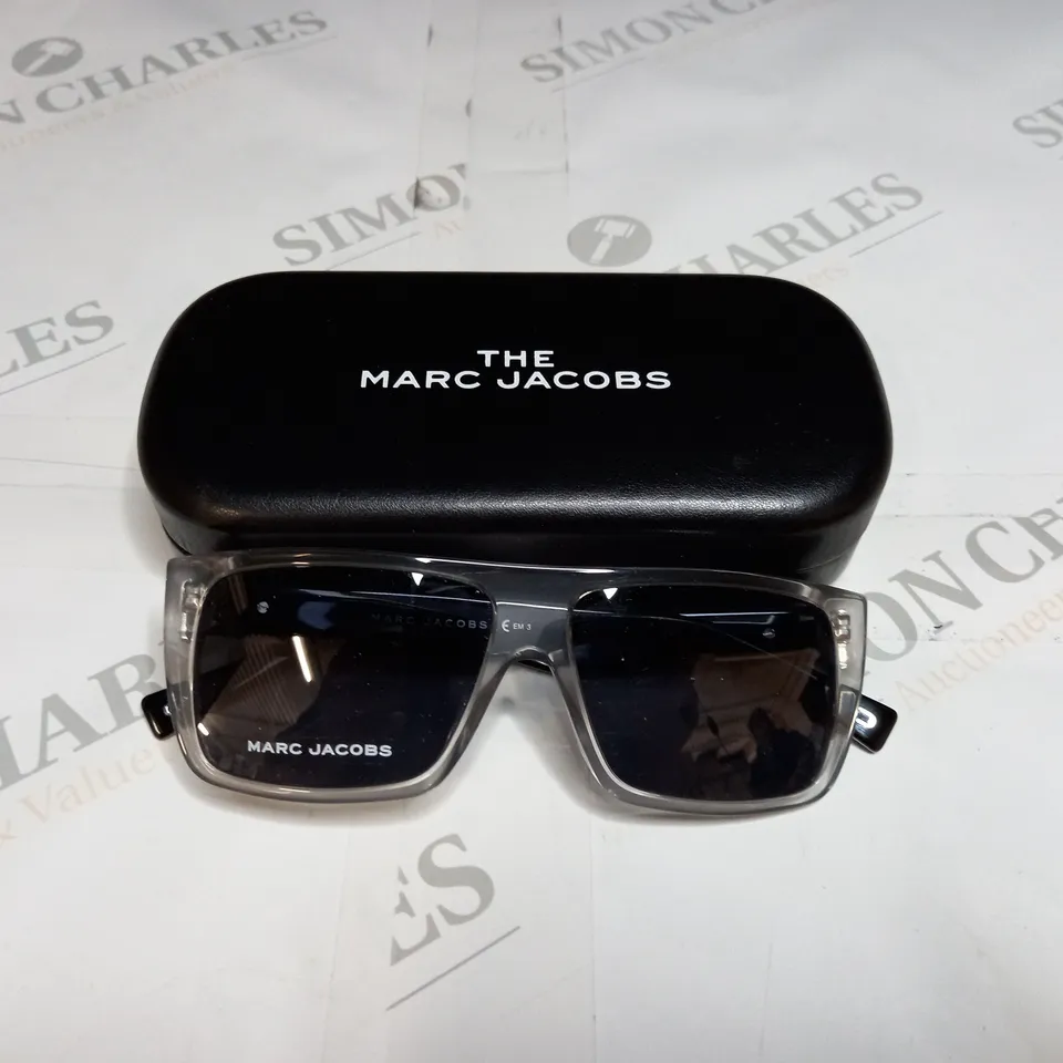 MARC JACOBS UNISEX ICON SUARE BLACK SUNGLASSES