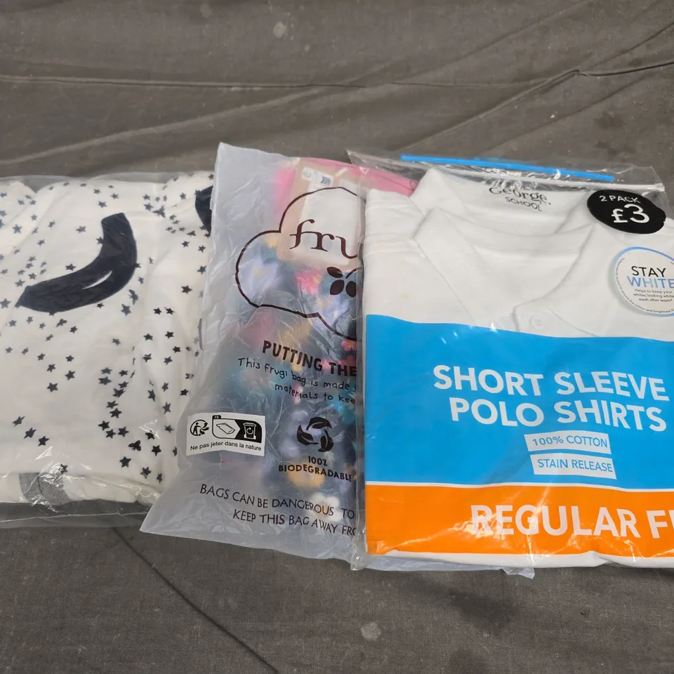 BOX OF APROX 20 ASSORTED ITEMS OF CHILDRENS CLOTHING IN VARIOUS SIZES, STYLES AND COLOURS - COLLECTION ONLY