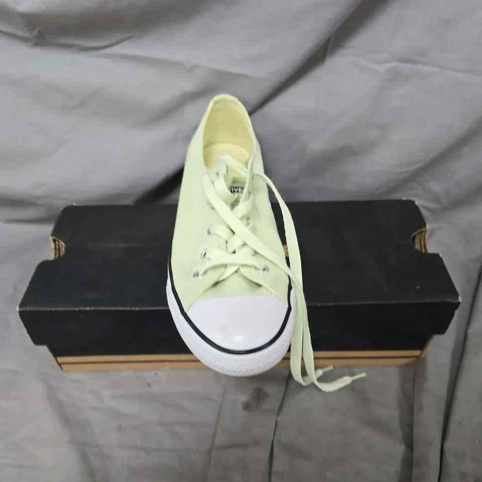 BOXED PAIR OF CONVERSE CANVAS SHOES IN GREEN - UK 5