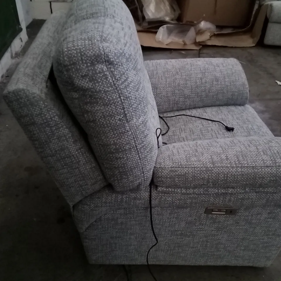 QUALITY BRITISH DESIGNER G PLAN SEATTLE ELECTRIC RECLINING CHAIR B030 REMCO LIGHT GREY FABRIC 