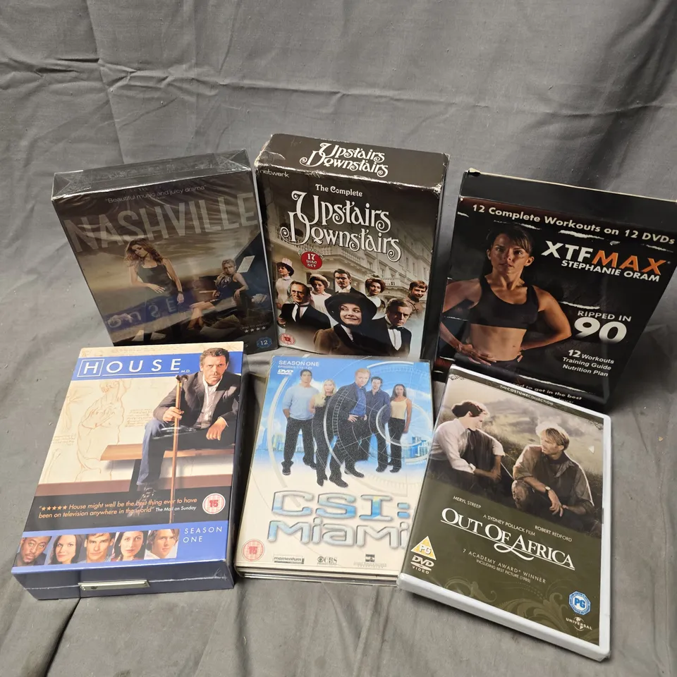 APPROXIMATELY 10 ASSORTED DVDS TO INCLUDE HOUSE BOXSET, OUT OF AFRICA, NASHVILLE BOXSET, ETC