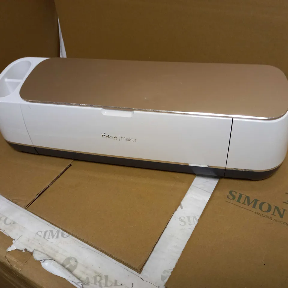 CRICUT MAKER SMART CUTTING MACHINE