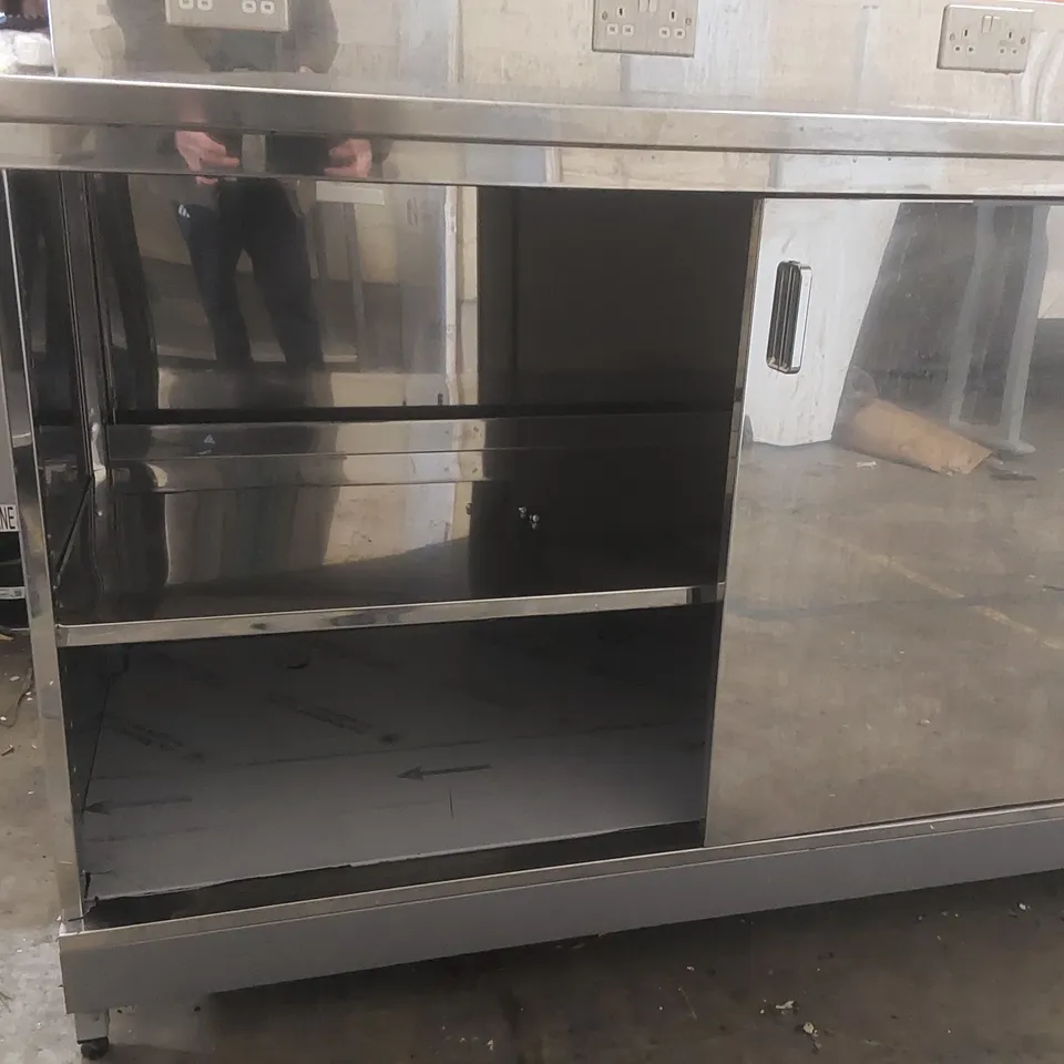 COMMERCIAL STAINLESS STEEL CUPBOARD/PREP TABLE
