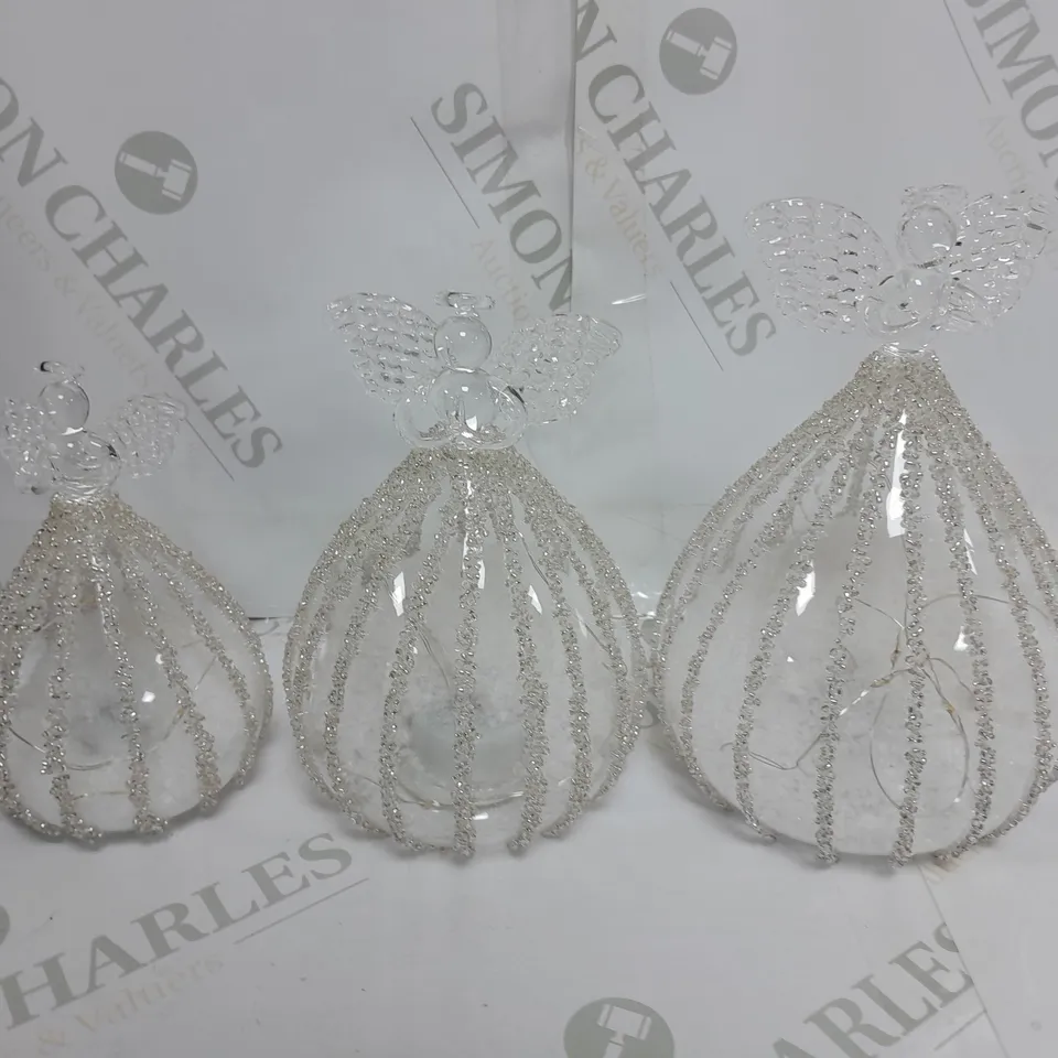 OUTLET JM BY JULIEN MACDONALD SET OF 3 PRE-LIT GLASS ANGELS