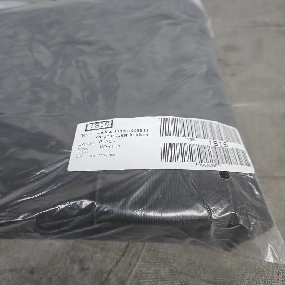 JACK AND JONES LOOSE FIT CARGO TROUSERS BLACK W36 L34 BAGGED