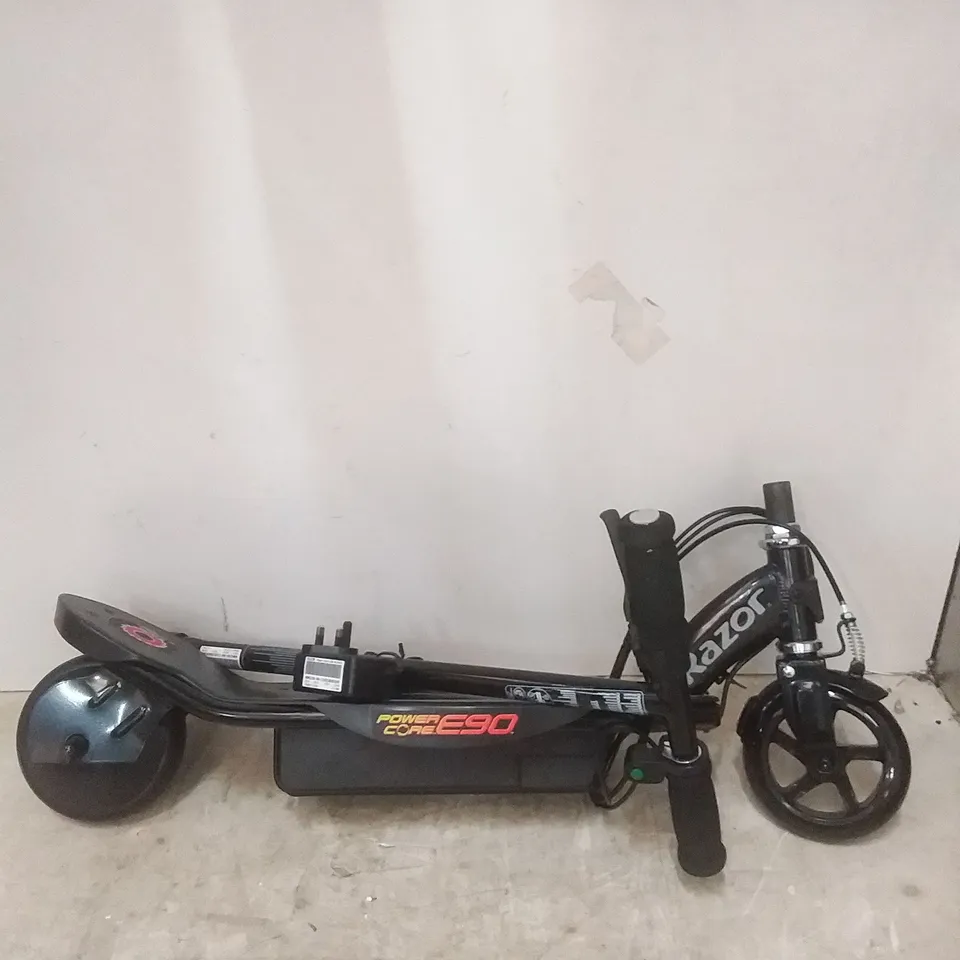 BOXED RAZOR POWERCORE E90 SCOOTER BLACK RRP £199.99