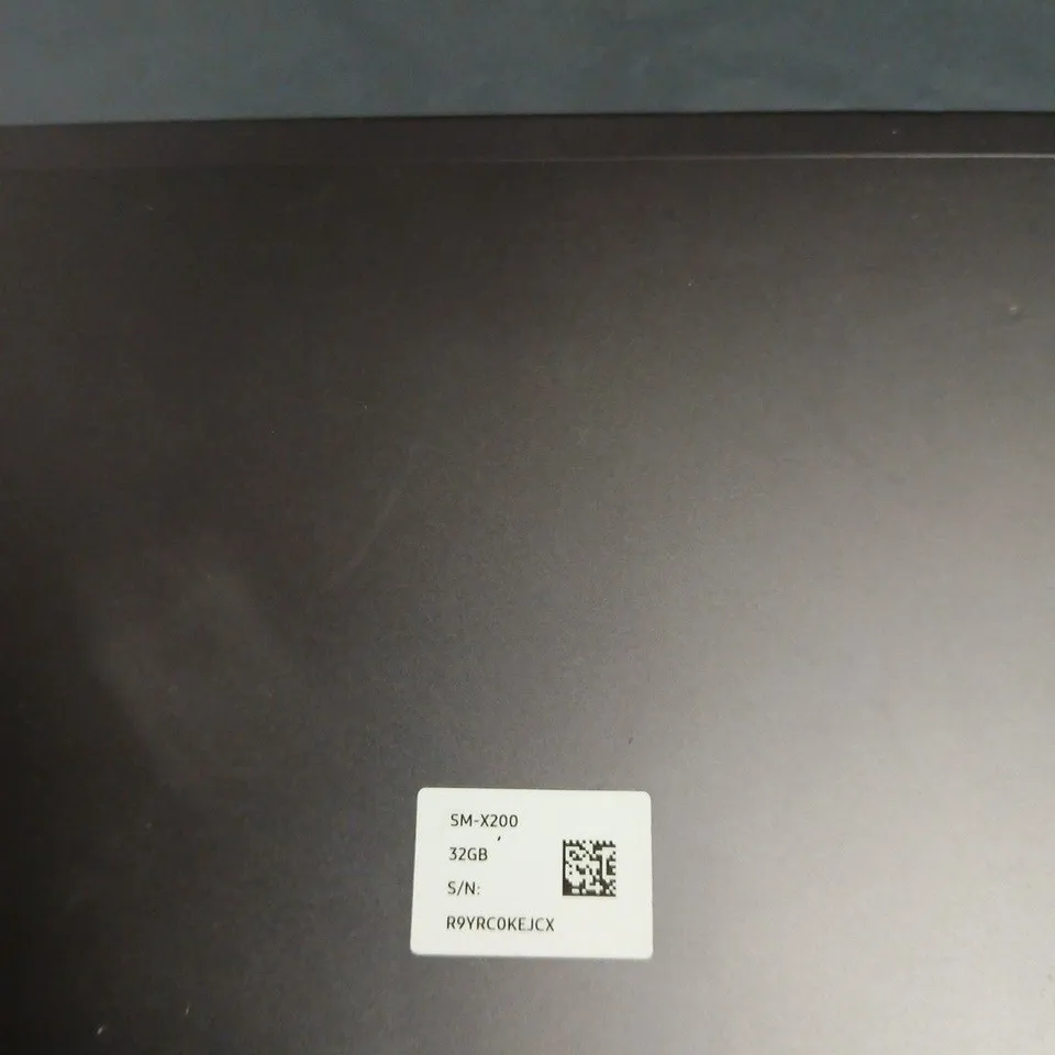 SAMSUNG SM-X200 TABLET – 32GB