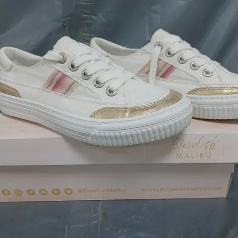 BOXED PAIR OF RIEKER ALEX CHUNKY TRAINERS IN OFF WHITE SIZE 6