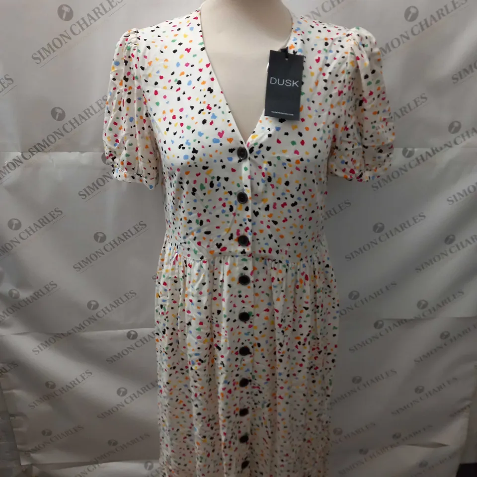 DUSK SCATTERED BUTTON DRESS SIZE 8