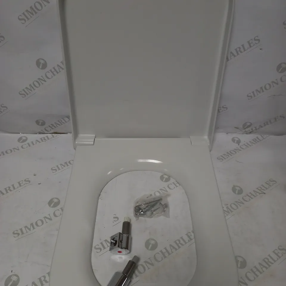 ROCA THE GAP TOILET SEAT 