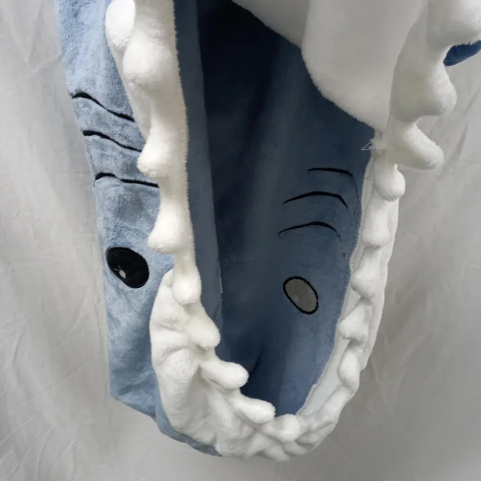SHARK SLEEPING BAG WITH OPEN MOUTH - SIZE XXL