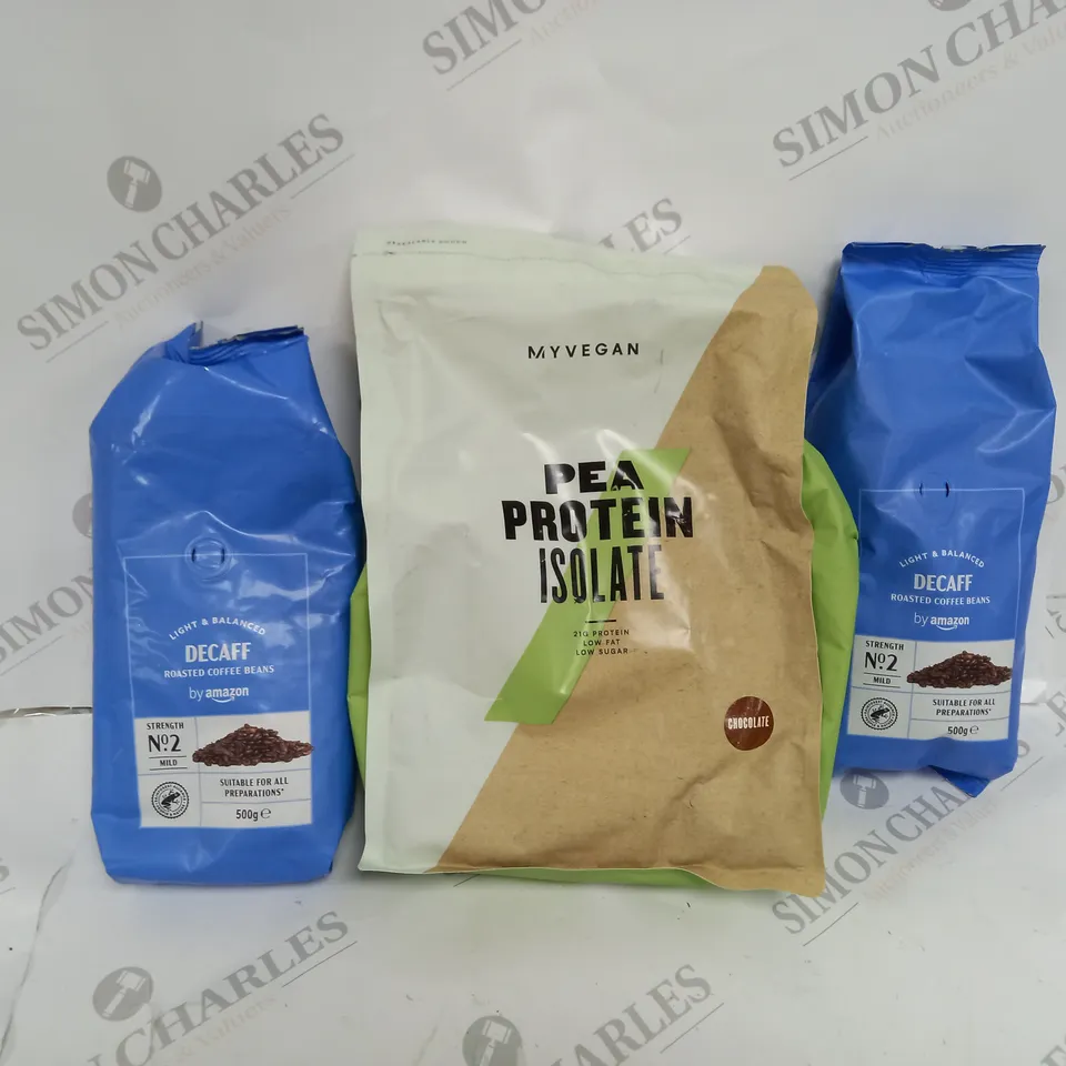 BOX OF ASSORTED FOOD AND DRINK ITEMS TO INCLUDE PEA PROTEIN ISOLATE AND LIGHT AND BALANCED DECAFF COFFEE BEANS 