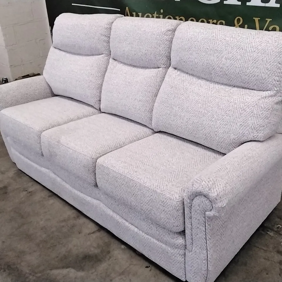 QUALITY BRITISH DESIGNED & MANUFACTURED G PLAN AVON 19 3 SEATER SOFA PINNACLE MIST FABRIC