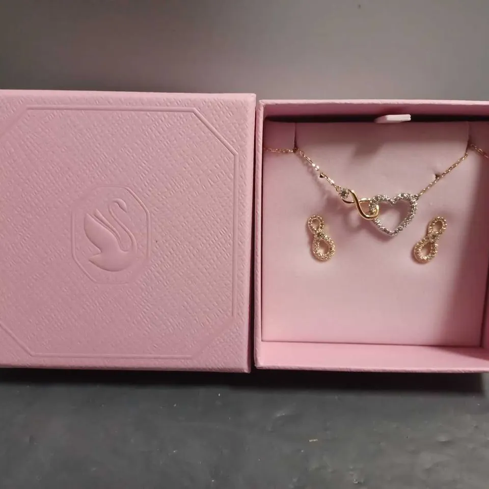 BOXED SWAROSKI HEART NECKLACE & INFINITY EARRINGS 