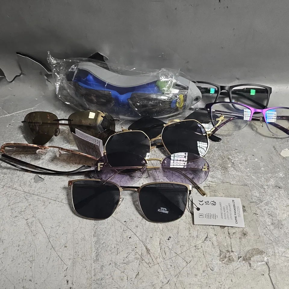 APPROXIMATELY 20 ASSORTED PRESCRIPTION GLASSES/SUNGLASSES IN VARIOUS DESIGNS 