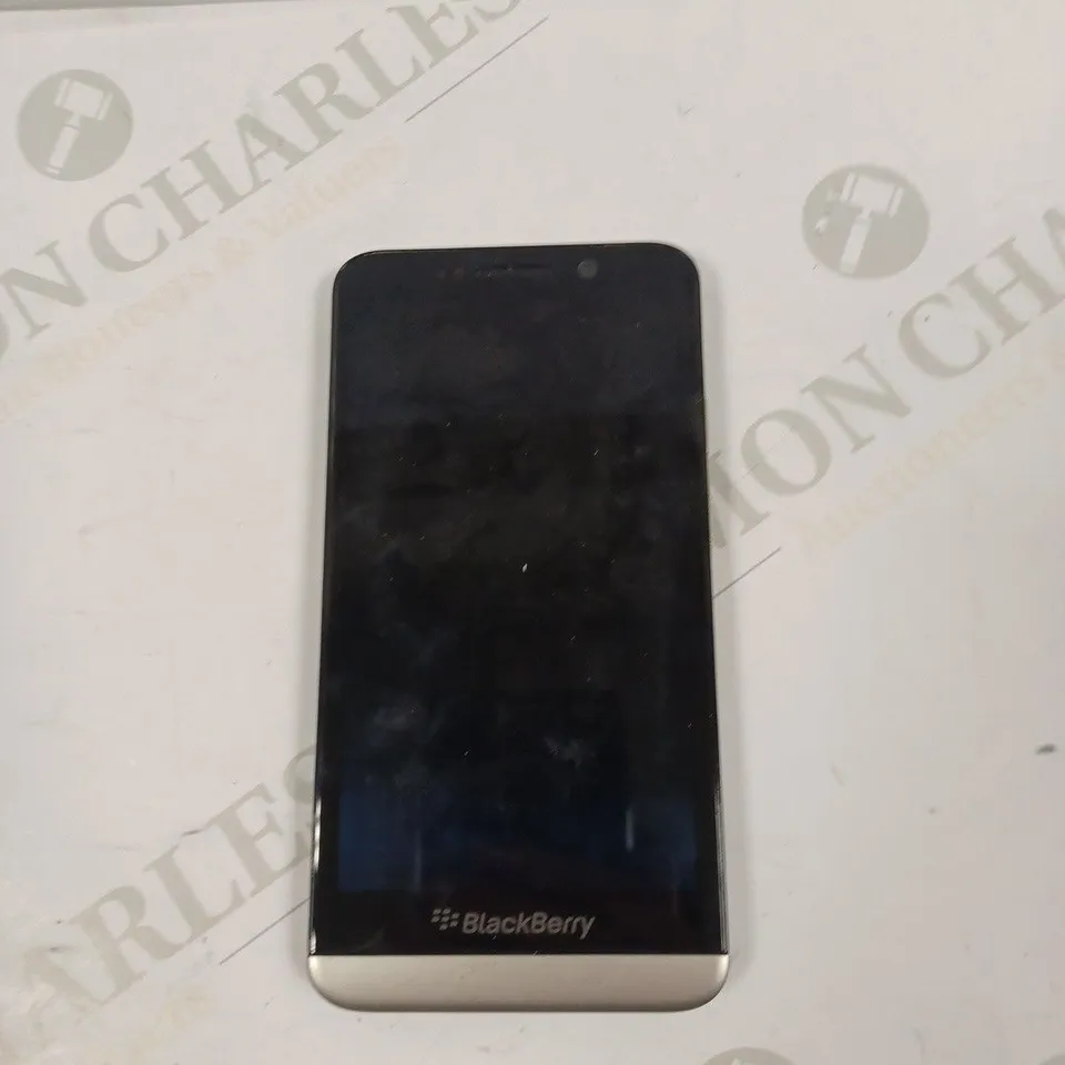 BLACKBERRY Z30