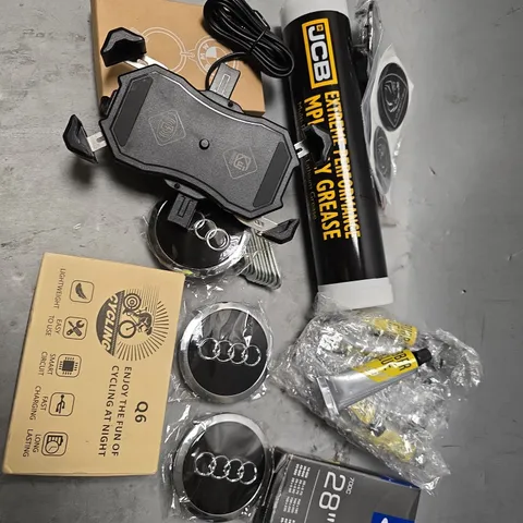 APPROXIMATELY 10 ASSORTED CAR ACCESSORIES   - ETC - COLECTION ONLY