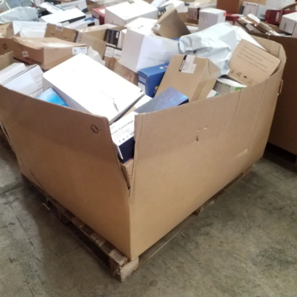 PALLET CONTAINING ASSORTED TONER CARTRIDGES 