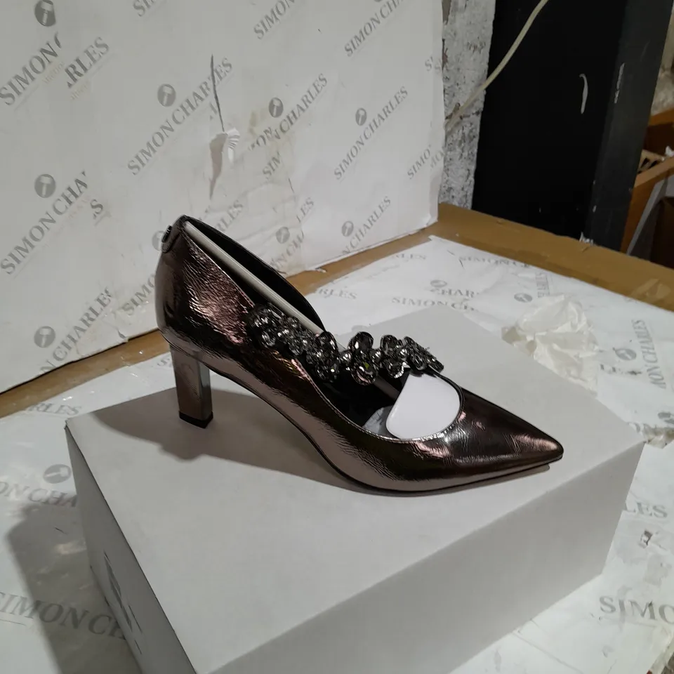 BOXED MODA IN PELLE CILL COURT PEWTER LEATHER HEELS SIZE 7