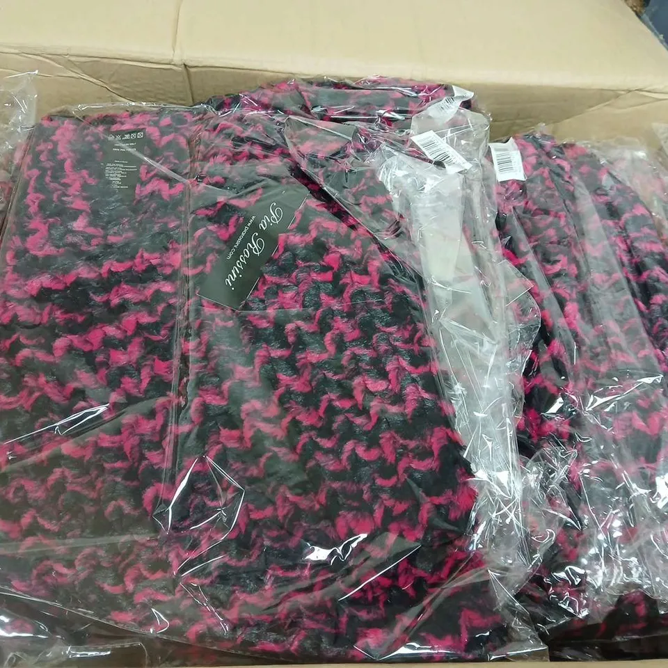 APPROXIMATELY 60 PIA ROSSINI BAILEY SNOODS IN BLACK/PINK