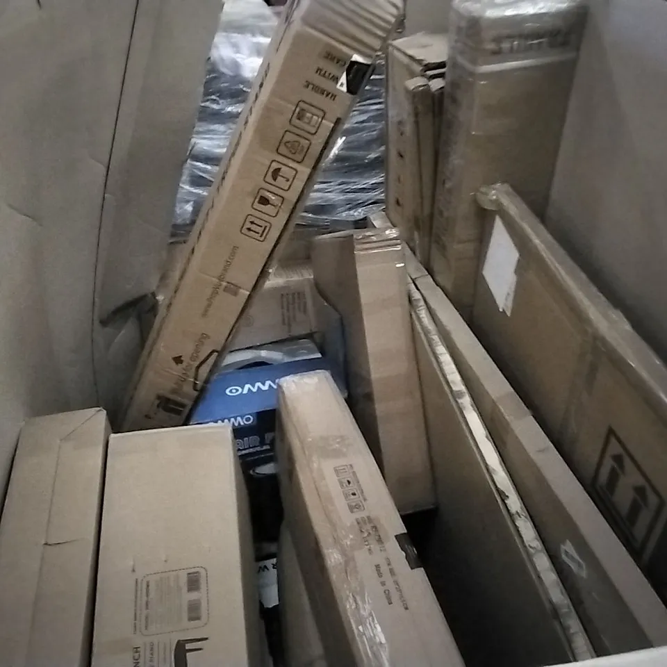 PALLET OF ASSORTED ITEMS INCLUDING MOOLAN MULTIFUNCTION STEAM MOP, MEIDOM MAKEUP MIRROR, ROLAND PIANO BENCH, OMMO AIR FRYER, HOMIDEC, ELECTRIC INDOOR FIREPLACE