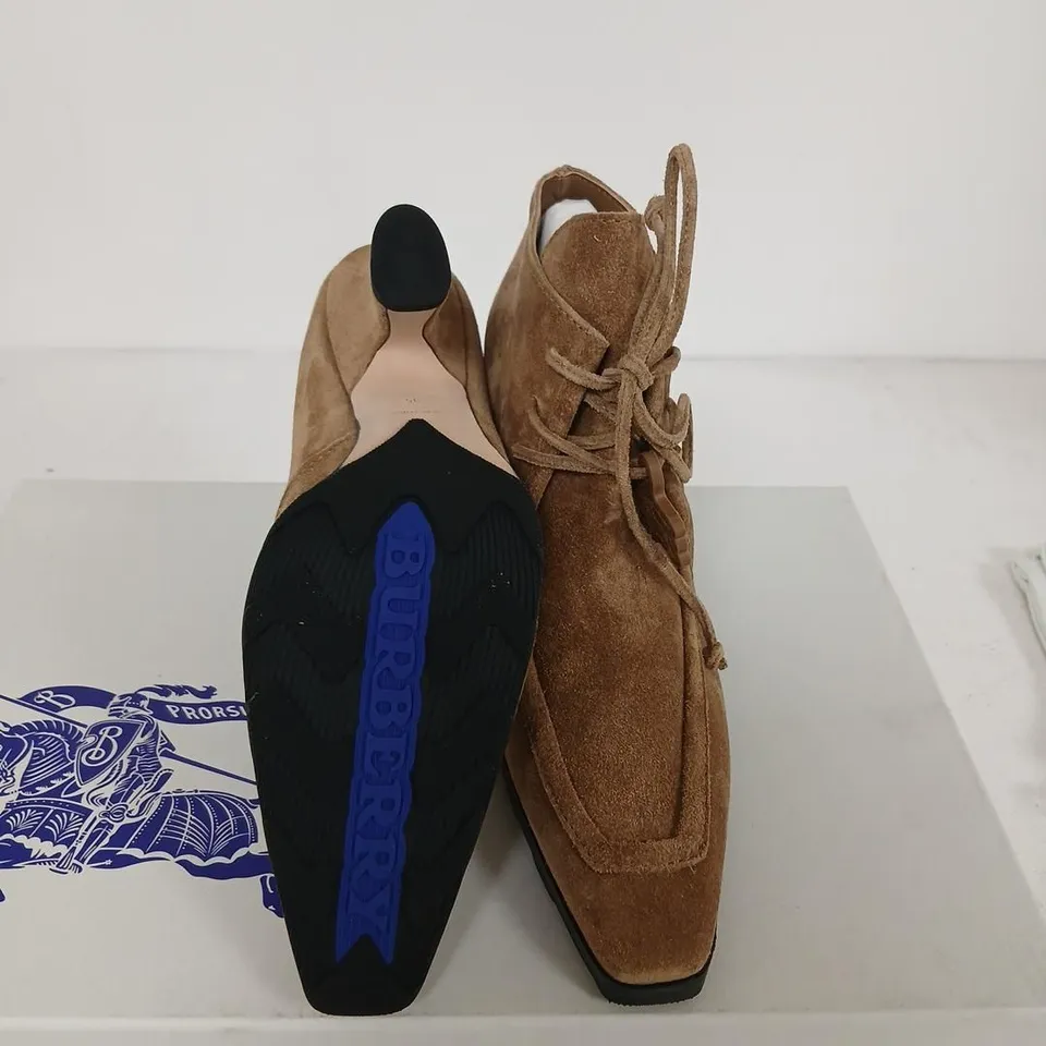 BURBERRY SUEDE ANKLE BOOTS – BROWN, UK 6 (EU 39)