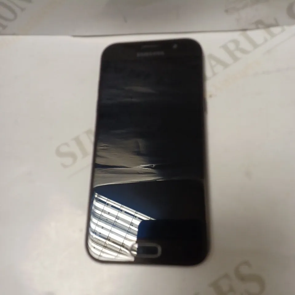 SAMSUNG GALAXY A5 MOBILE PHONE IN BLACK