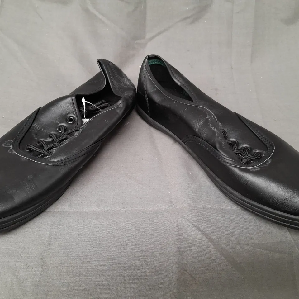 BOX OF APPROXIMATELY 10 PAIRS OF GEORGE LACE UP SHOES IN BLACK - VARIOUS SIZES