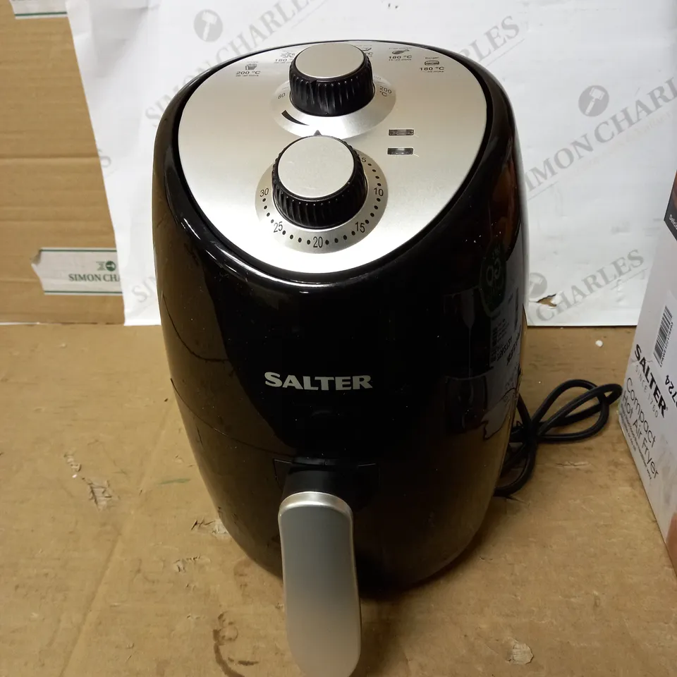 SALTER EK2817 COMPACT HOT AIR FRYER 