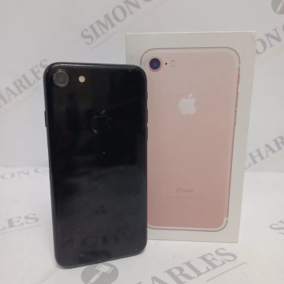 APPLE IPHONE 7 (A1778) SMARTPHONE