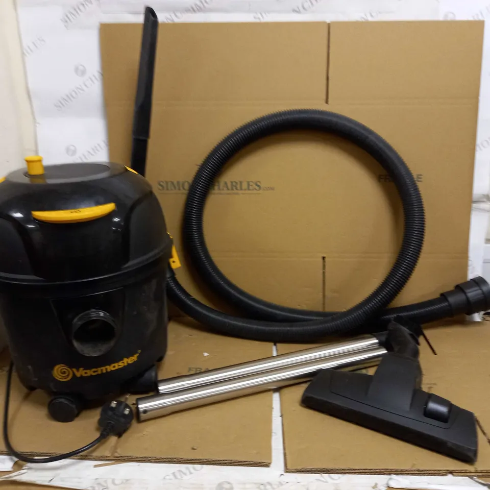 VACMASTER D8 BAGGED VACUUM CLEANER