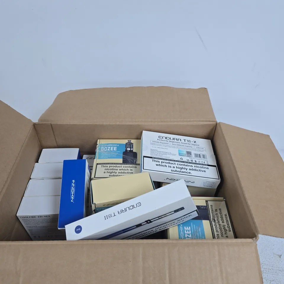 APPROXIMATELY 20 ASSORTED INNOKIN E-CIG PRODUCTS AND ACCESSORIES IN VARIOUS COLOURS AND STYLES
