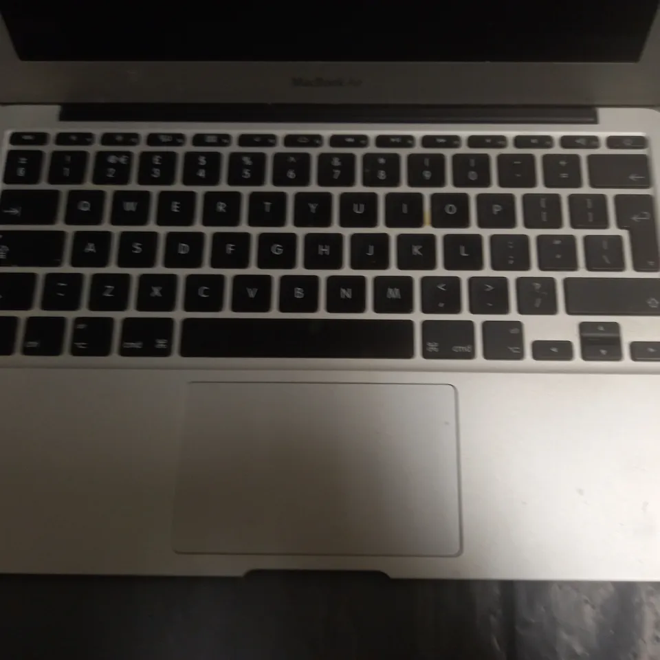 UNBOXED APPLE MACBOOK AIR LAPTOP