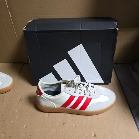 ADIDAS SNEAKERS – WHITE WITH RED STRIPES, GUM SOLE - UK SIZE 9 