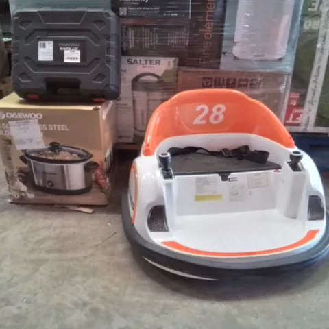 PALLET TO CONTAIN A LARGE QUANTITY OF ELECTRICAL PRODUCTS TO INCLUDE;KIDS ELECTRIC RIDEON MOTORCYCLE,SLOW COOKER,PRESSURE WASHER 