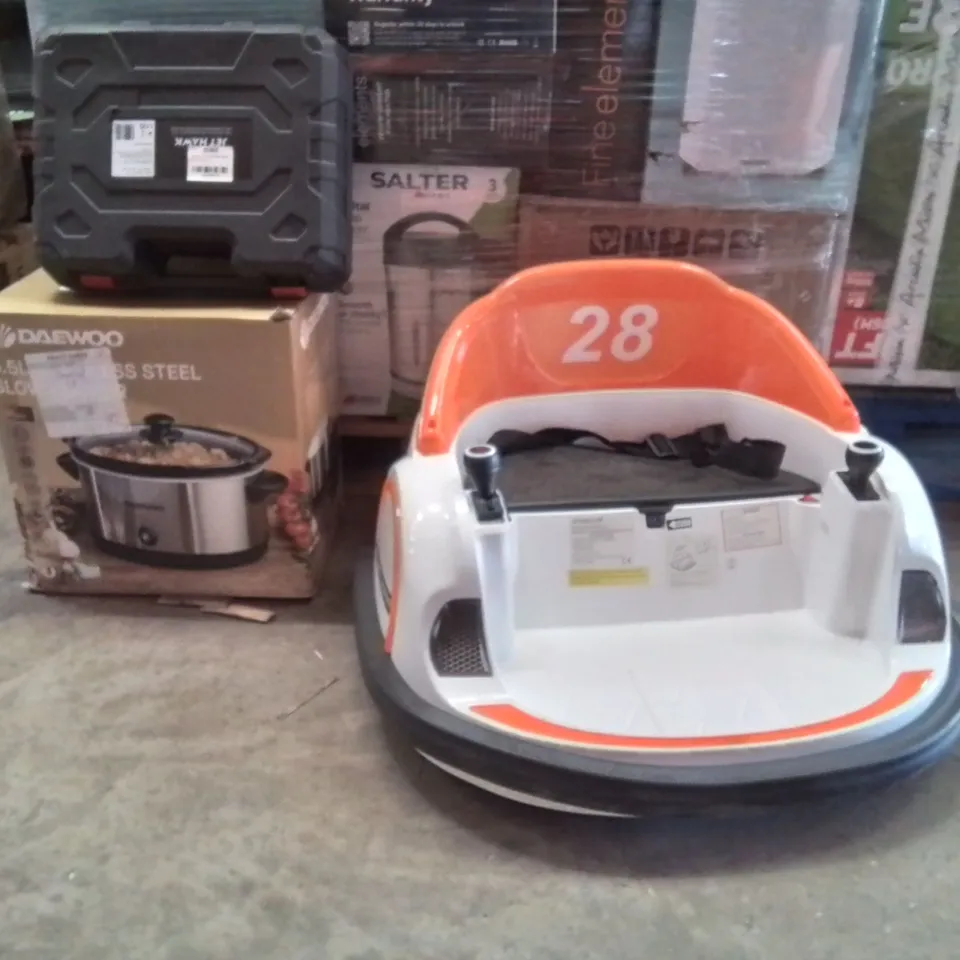 PALLET TO CONTAIN A LARGE QUANTITY OF ELECTRICAL PRODUCTS TO INCLUDE;KIDS ELECTRIC RIDEON MOTORCYCLE,SLOW COOKER,PRESSURE WASHER 