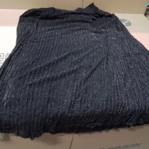 BOXED BRAND NEW APPROXIMATELY 15 JD WILLIAMS GLITTER MAXIMUM SKIRT BLACK SIZE 14