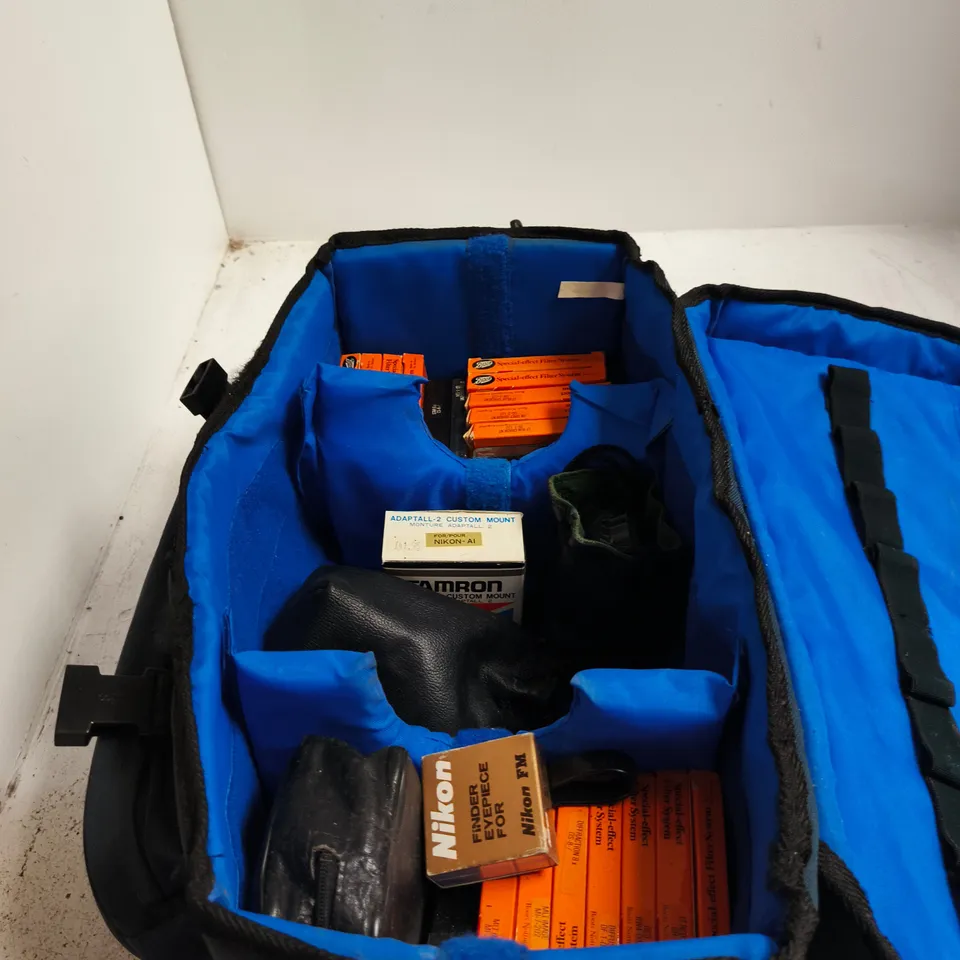 NIKON SLR CAMERA WITH JESSOP BAG AND ACCESSORIES TO INCLUDE TAMRON LENS + NIKON TELECONVERTOR TC - 200 ETC