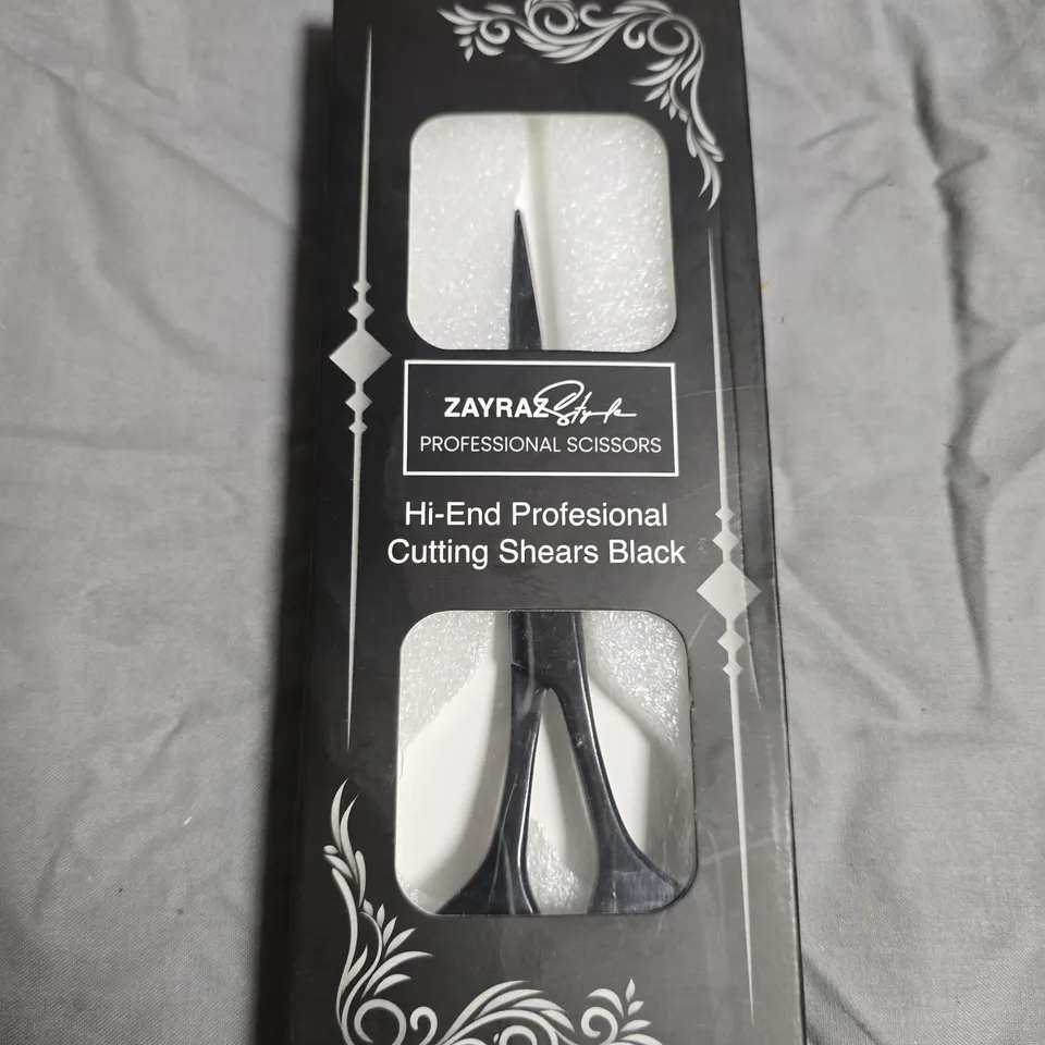 APPROXIMATELY 14 ZAYRAZ STYLE HI-END PROFESSIONAL CUTTING SCISSORS – BLACK