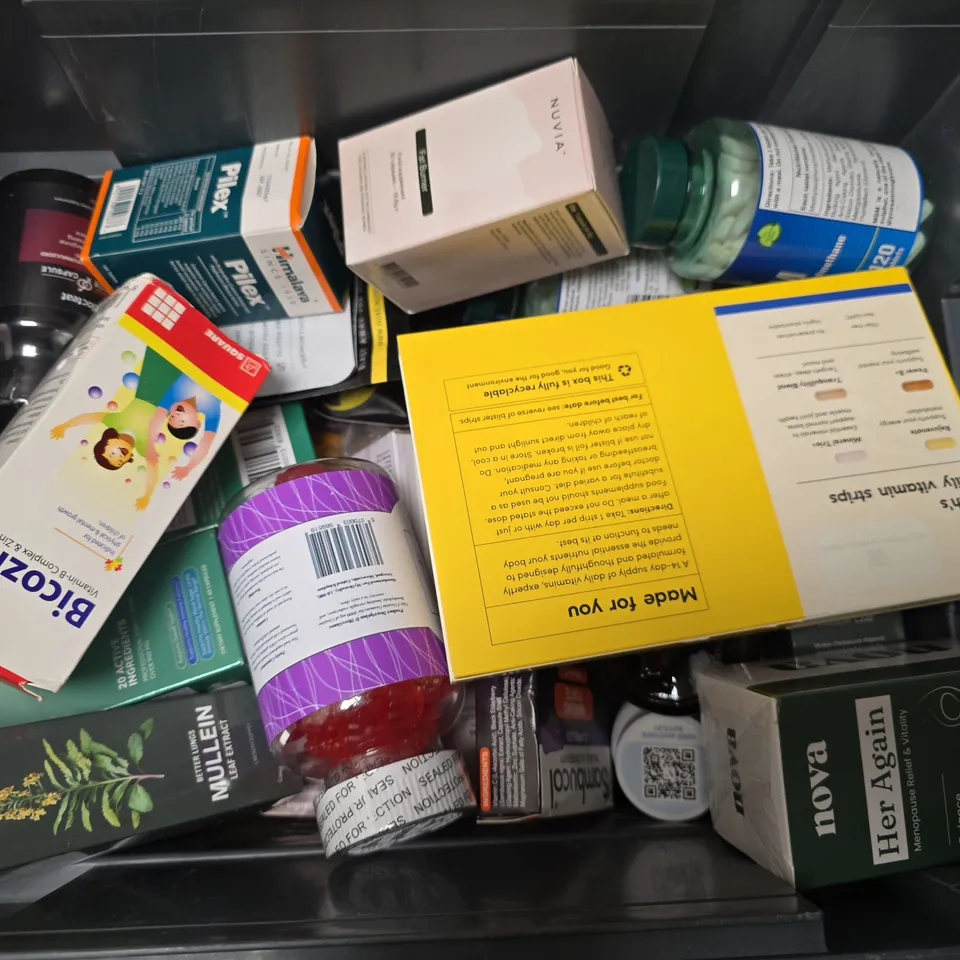 APPROXIMATELY 15 ASSORTED VITAMIN/HEALTH AID PRODUCTS TO INCLUDE CREATINE GUMMIES, IMMUNE SUPPORT CAPSULES, MULLEN LEAF EXTRACT, ETC - COLLECTION ONLY