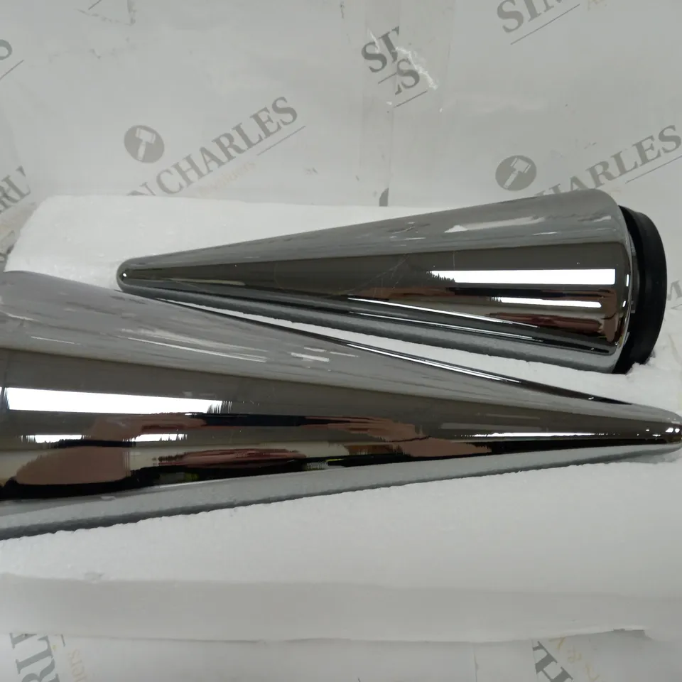 BOXED KELLY HOPPEN SET OF 2 INDOOR OUTDOOR PRELIT GLASS DECOR - REFLECTIVE CONES