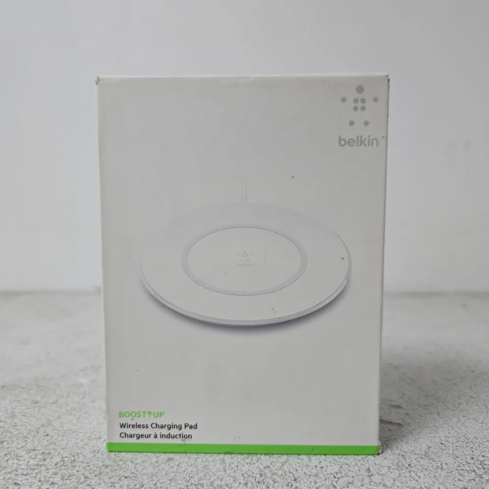 BELKIN BOOST UP WIRELESS CHARGING PAD - BOXED