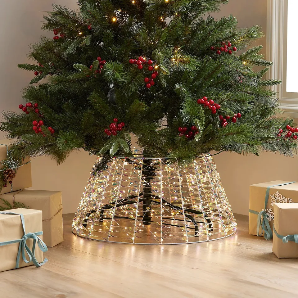 FESTIVE PRE-LIT 58CM TREE SKIRT
