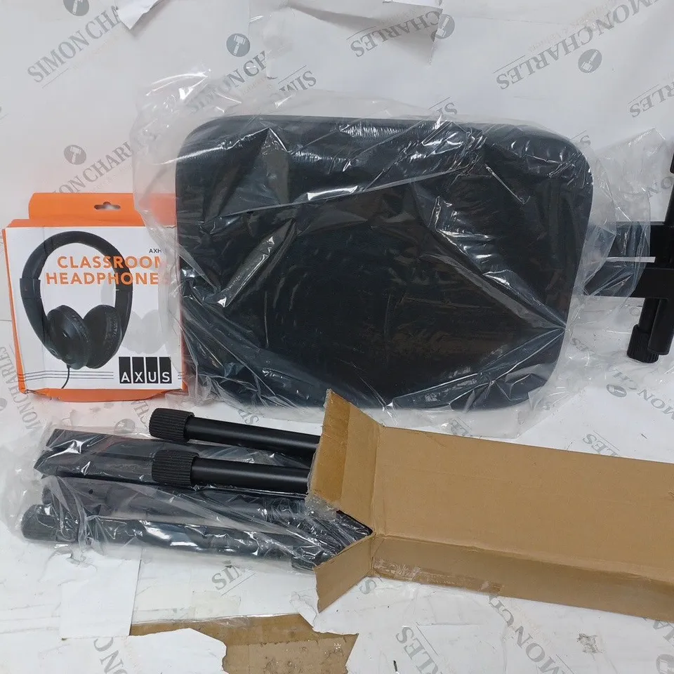 LOT OF KEYBOARD ACCESSORIES TO INCLUDE STAND, STOOL AND HEADPHONES