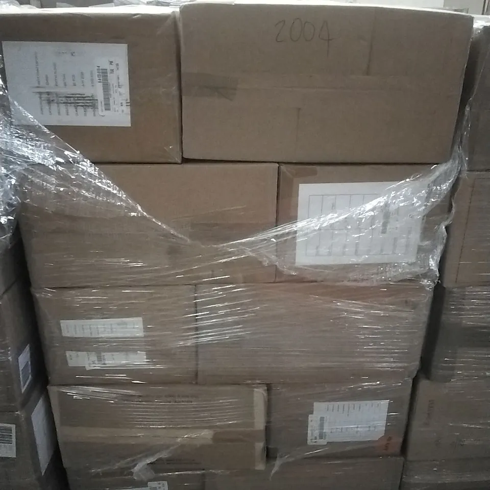 PALLET CONTAINING APPROXIMATELY 120 BRAND NEW DESIGNER WOMEN'S CLOTHES WHICH INCLUDE; JD WILLIAMS SHIRTS, SKIRTS, JEANS ETC