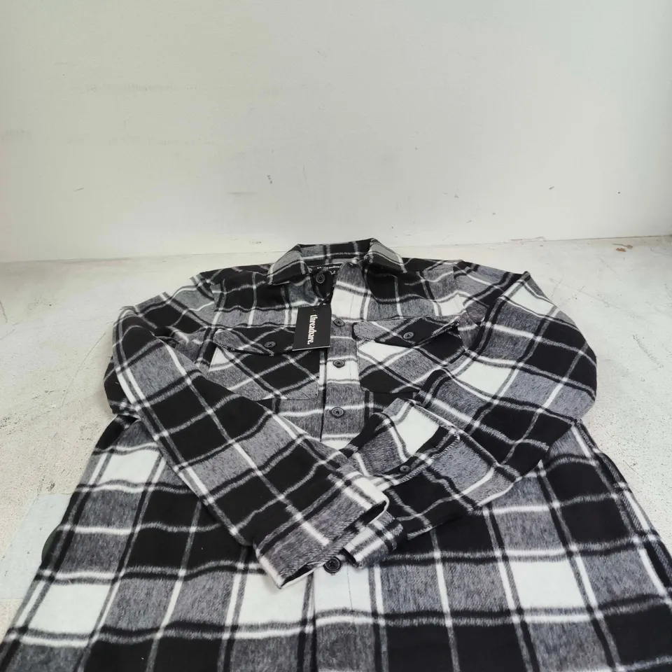 THREADBARE BLACK/WHITE CHECK SHIRT SIZE MEDIUM TAGGED