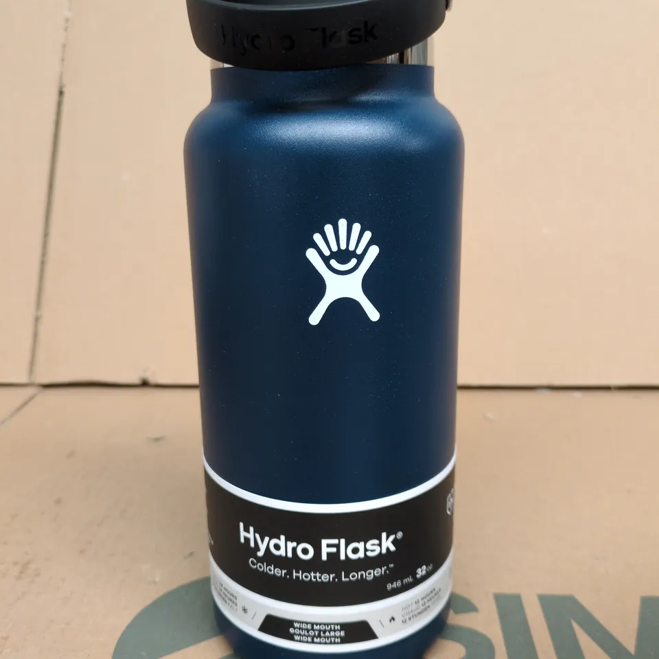 HYDRO FLASK WATER BOTTLE – NAVY BLUE